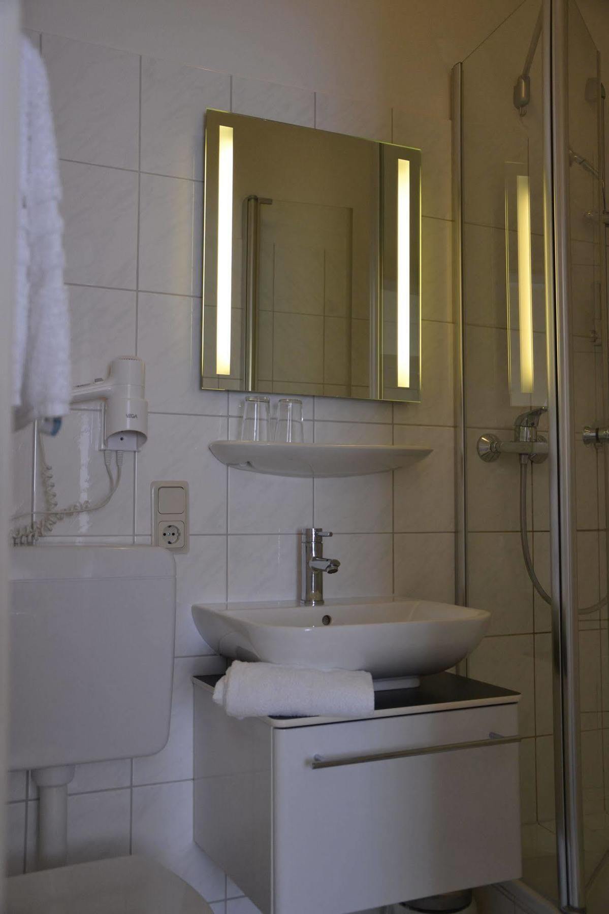 Hotel Binz Bernkastel-Kues Ngoại thất bức ảnh