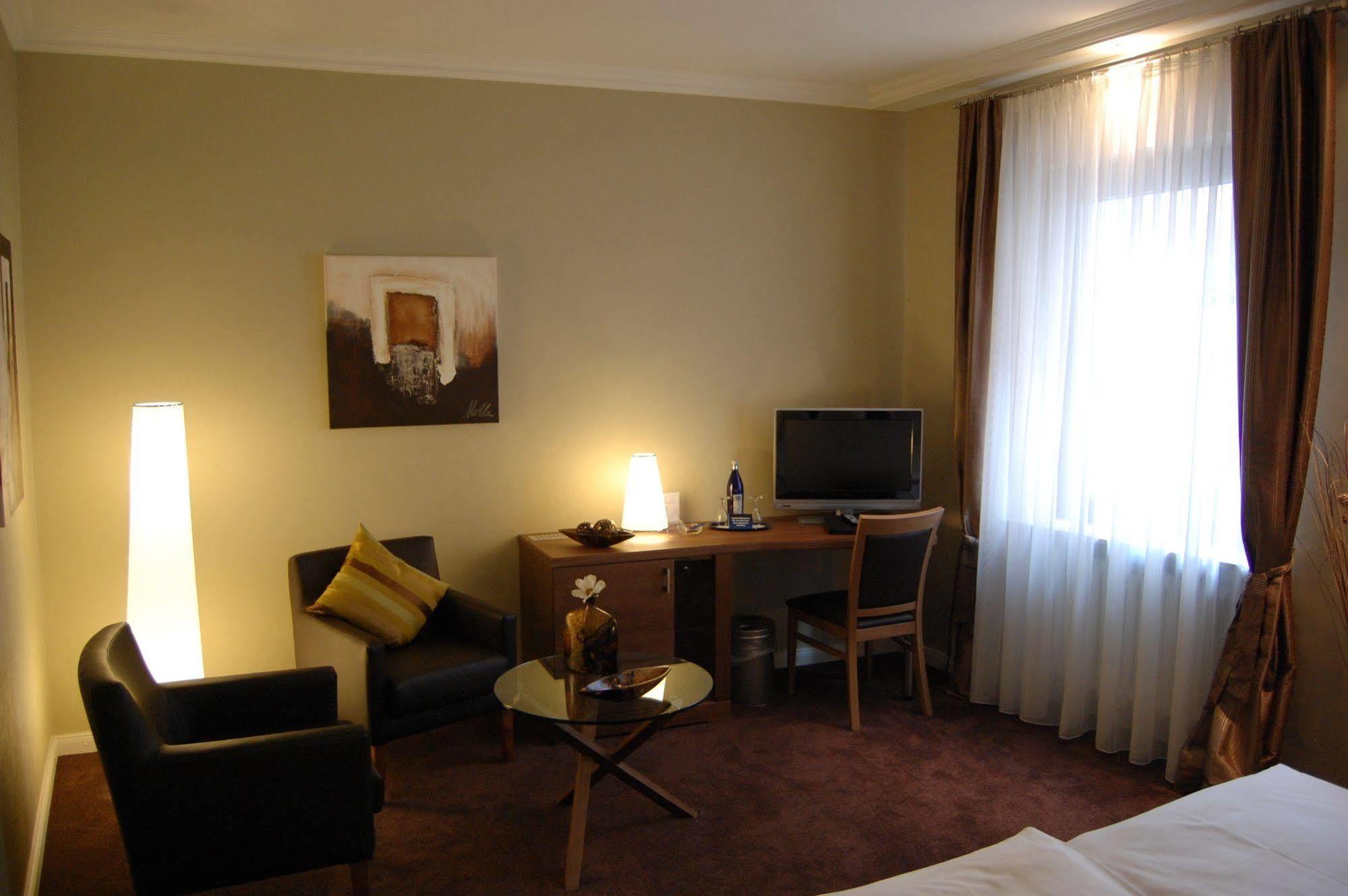 Hotel Binz Bernkastel-Kues Ngoại thất bức ảnh