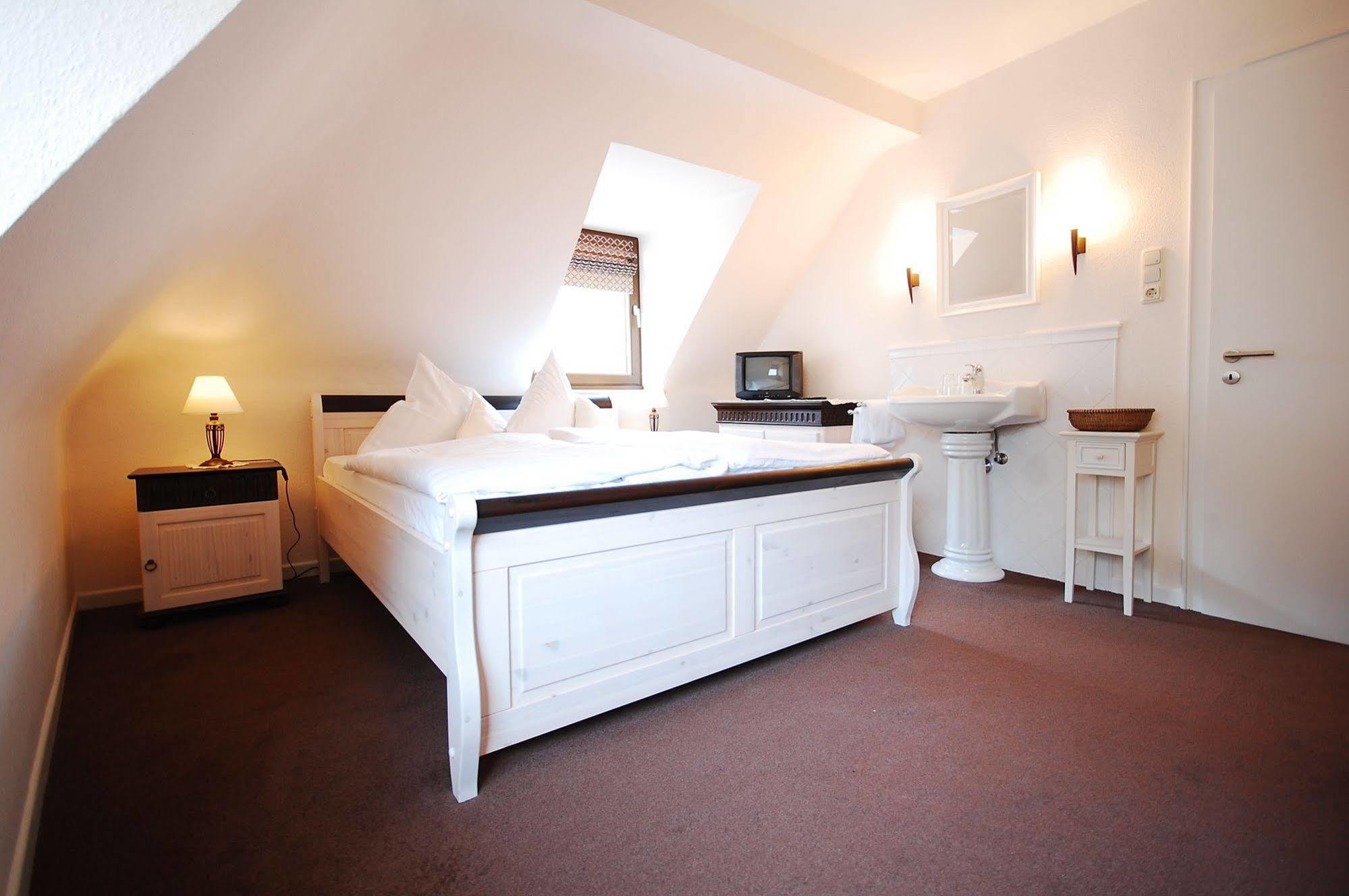 Hotel Binz Bernkastel-Kues Ngoại thất bức ảnh